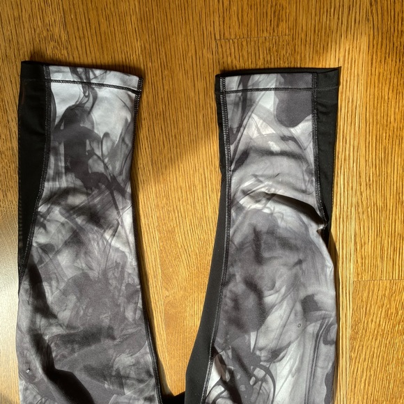 Lucy Leggings - Picture 9 of 14